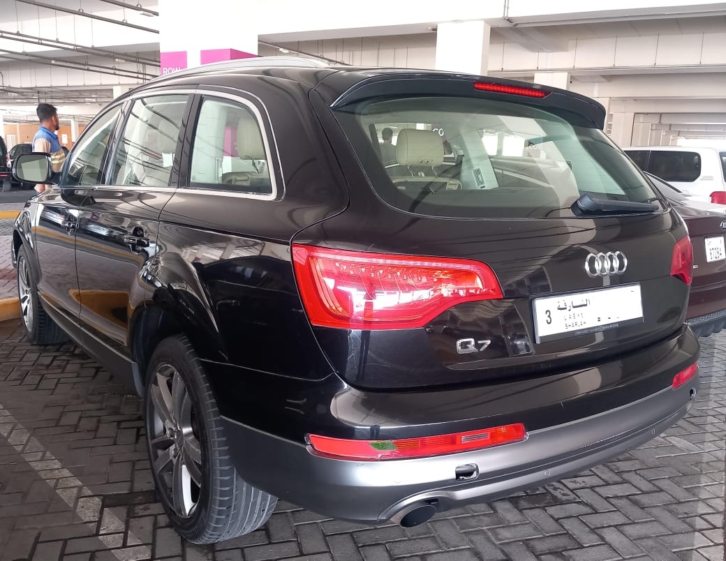postImages/Audi Q7 P2.jpeg